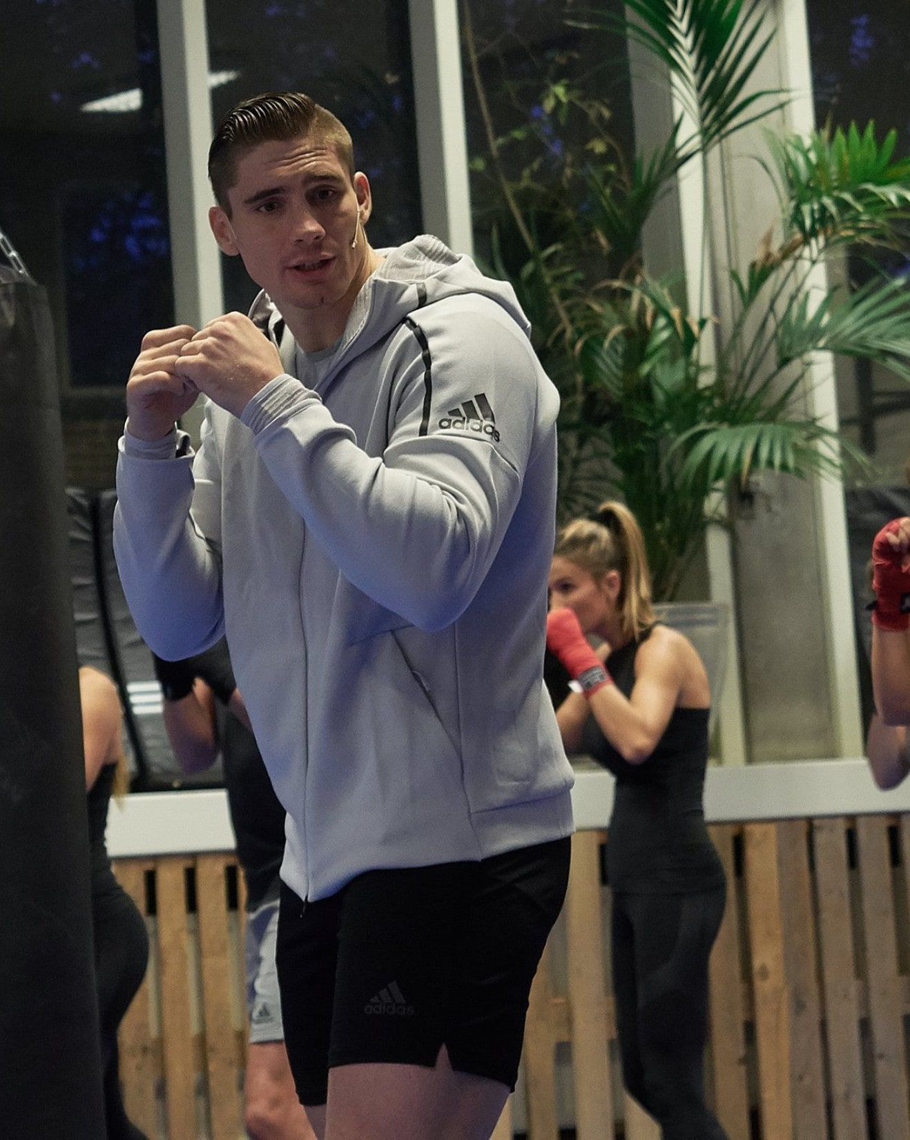 Train met wereldkampioen kickboksen Rico Verhoeven | Het Gymlokaal
